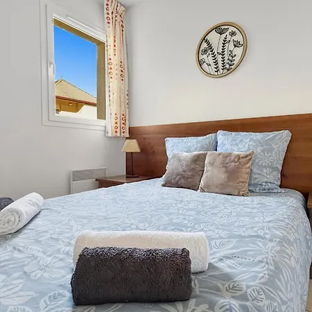 T3 Chaleureux Avec Terrasse, Piscine Et Parking Apartman