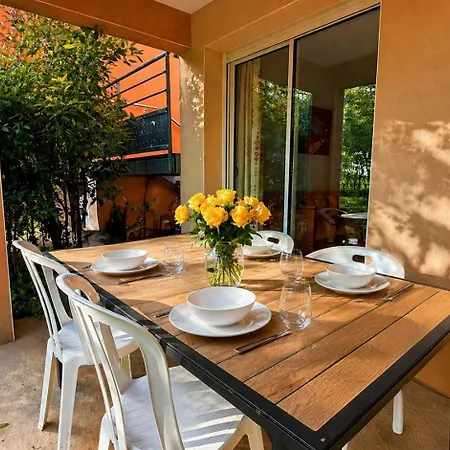 Appartamento T3 Chaleureux Avec Terrasse, Piscine Et Parking *