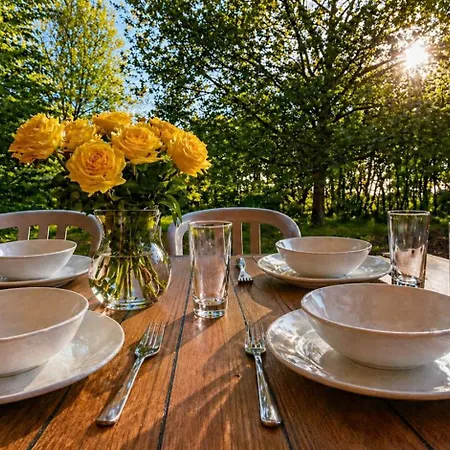 T3 Chaleureux Avec Terrasse, Piscine Et Parking Apartman Prayssac