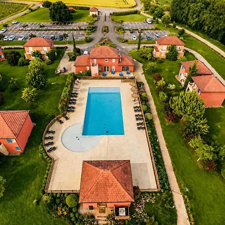 T3 Chaleureux Avec Terrasse, Piscine Et Parking *